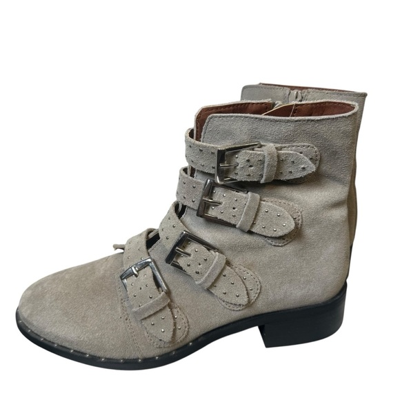 Black Suede Studio Tan Suede Layla Bootie Size 8.5 Studded Buckles Neutral - Picture 3 of 7